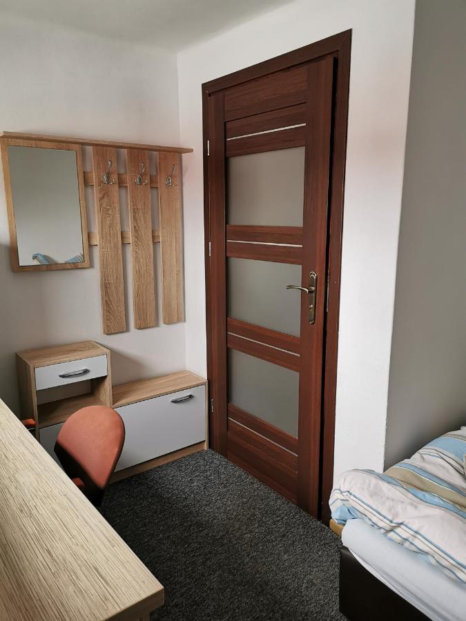 For Rest Hostel Люблин Экстерьер фото