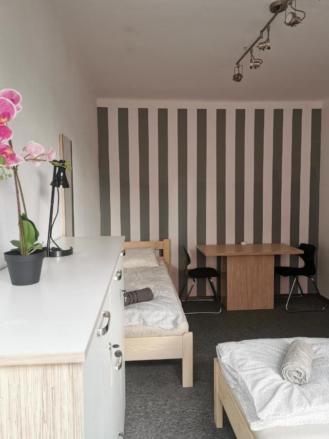 For Rest Hostel Люблин Экстерьер фото