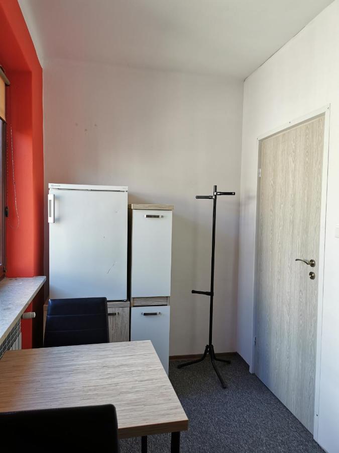 For Rest Hostel Люблин Экстерьер фото