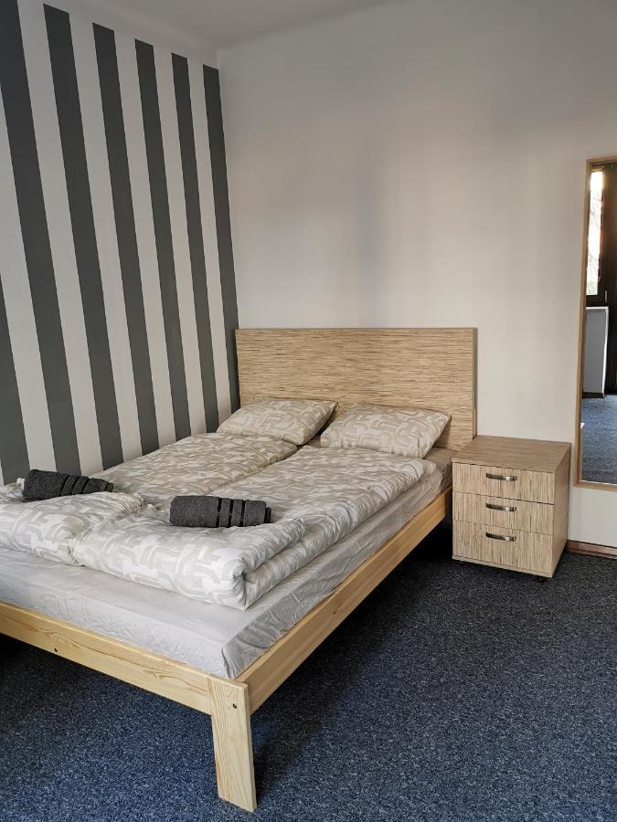 For Rest Hostel Люблин Экстерьер фото